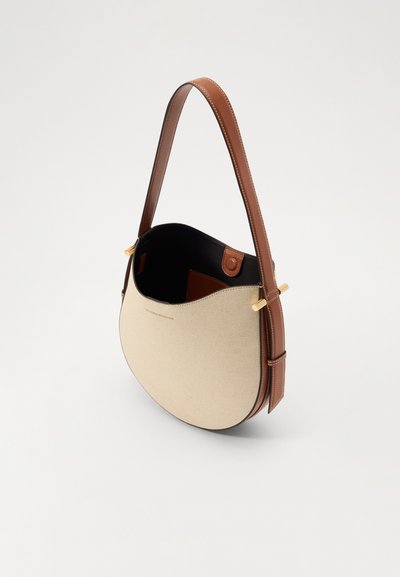Victoria Beckham MEDIUM DIA BAG - Geantă de mână - tan/ivory