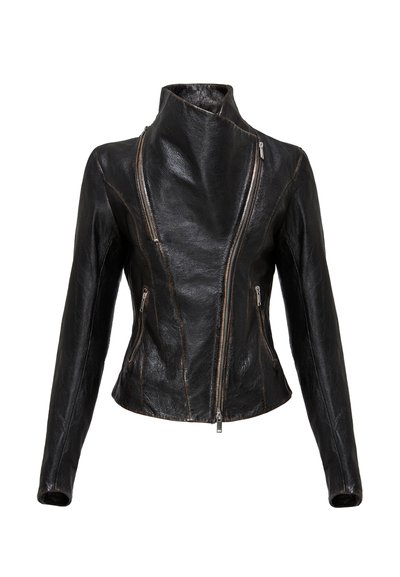 Musta nahkatakki, jossa epäsymmetrinen etuvetoketju, korkea kaulus ja kaksi sivulla olevaa vetoketjullista taskua, istuva malli ja pitkät hihat.