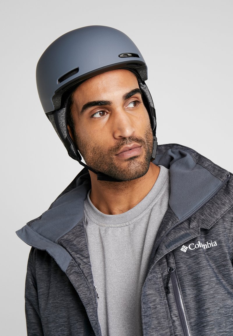 Oakley UNISEX - Sisak - forged iron