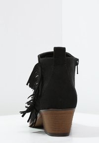 ONLY SHOES Botines camperos - black