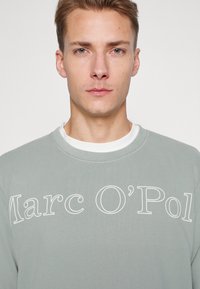 Marc O'Polo CREW NECK LONG SLEEVE - Camisola - fermented fern