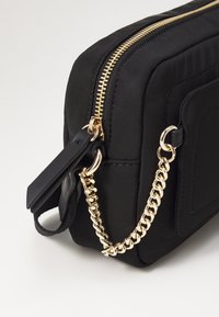 Tommy Hilfiger SPRING CAMERA BAG - Sac bandoulière - black