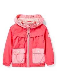 Giacca con cappuccio corallo rosa per bambini, dotata di zip frontale, due tasche a patta rosa chiaro, polsini elastici e foderato in rete nel cappuccio.