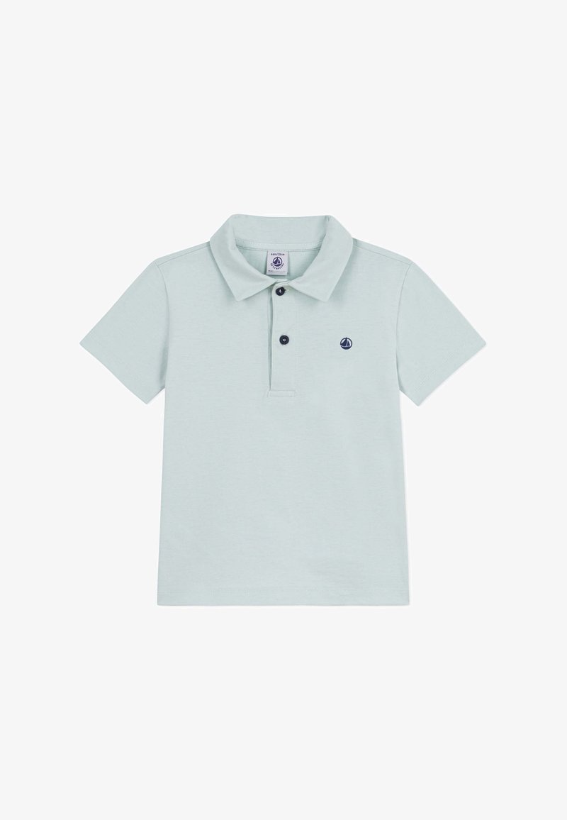 Polo shirt verde menta chiaro con colletto classico, tre bottoni navy e un piccolo logo navy sul lato sinistro del petto. Maniche corte, materiale in cotone.
