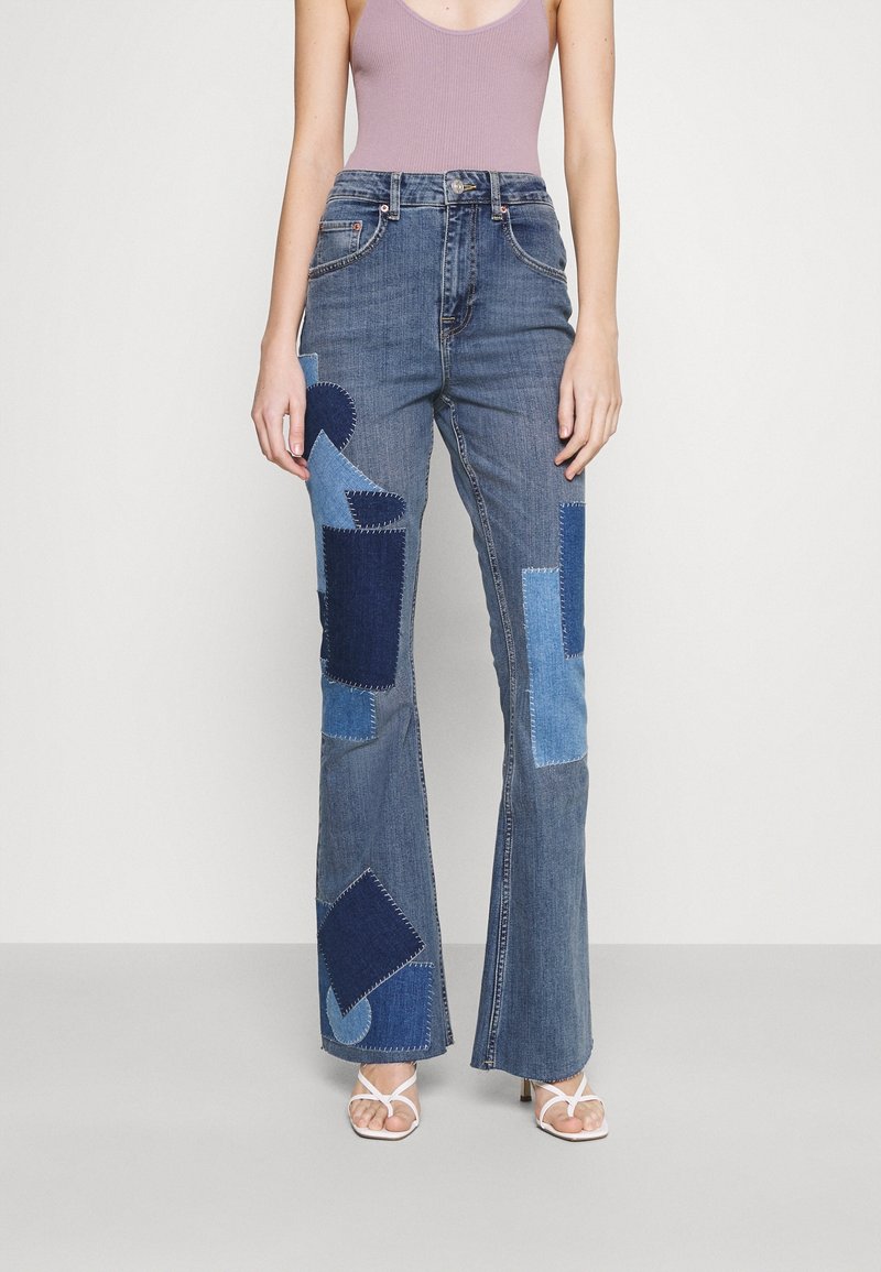 BDG Urban Outfitters Flared-farkut - blue denim