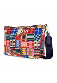 Borsa rettangolare a spalla con motivo patchwork geometrico multicolore, logo dorato "OILILY", chiusura con cerniera e tracolla staccabile di colore blu navy.