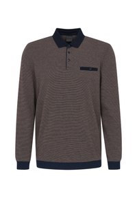 Langarm-Polohemd aus braunem, strukturiertem Stoff mit einem marineblauen Kragen, drei Knöpfen und einer kleinen Brusttasche mit marineblauem Rand.