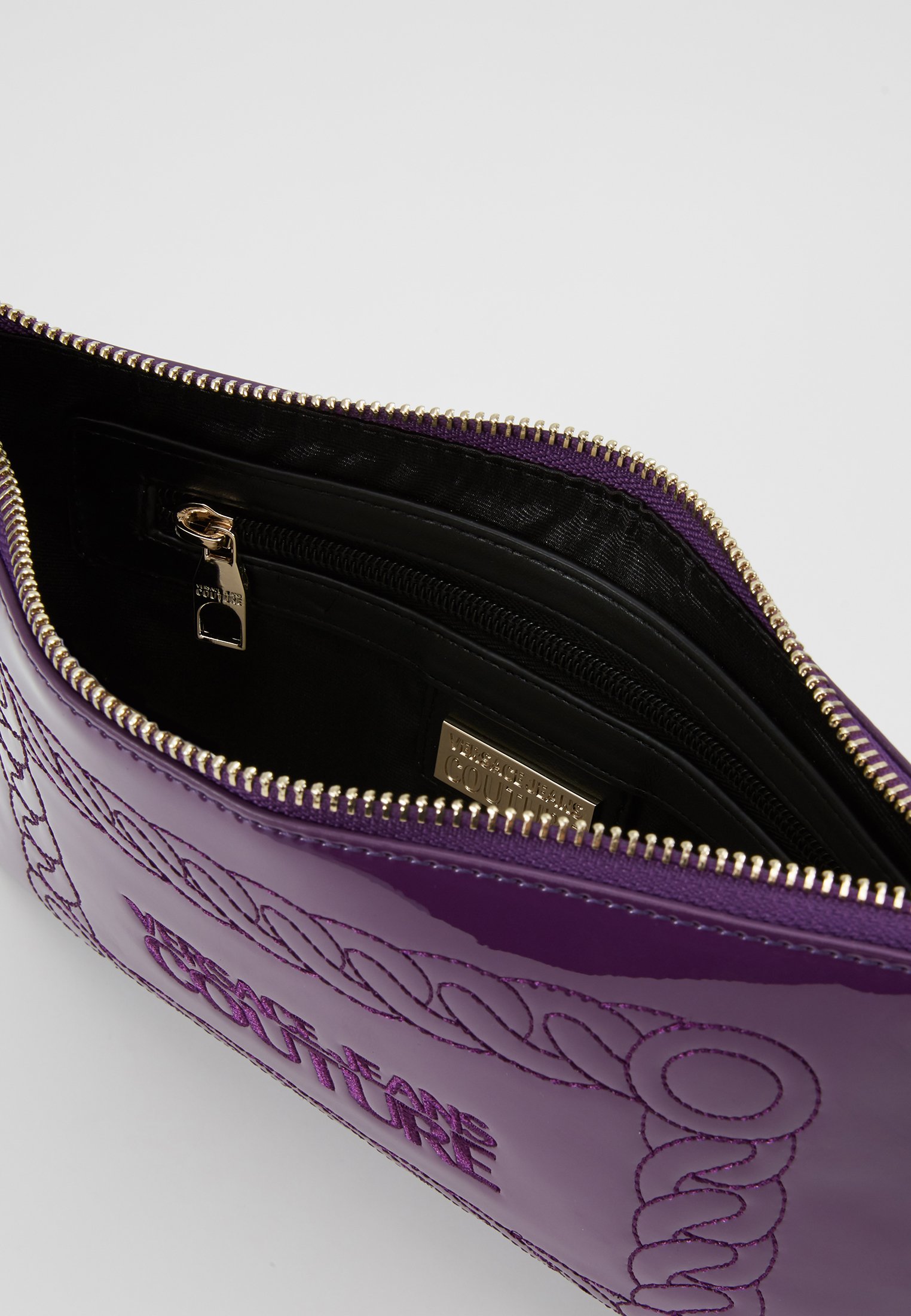 Versace Jeans Couture Clutch purple Zalando.no Versace Jeans Couture Shoppingveske purple Zalando.no