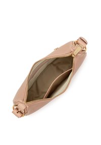 Roze leren tas met een textuurfinish, gouden hardware en een ritssluiting. Interieur gevoerd met beige stof, met een enkele insteekvak.