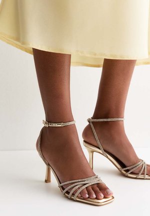New Look, DIAMANTE STRAP STILETTO SANDALS - Sandalen - gold
