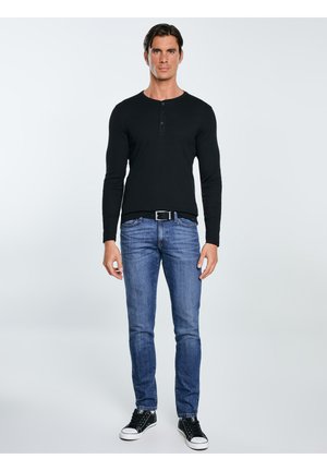 ICARUS - Pikkade varrukatega topp - schwarz