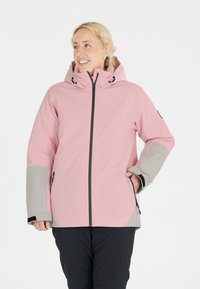 Hellrosa wasserdichte Jacke mit grauen Akzenten, verstellbare Kapuze und Frontreißverschluss. Verfügt über Seitentaschen und kontrastierende Armdetails.
