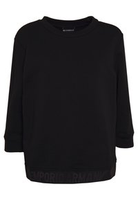 Černá mikina s kulatým výstřihem a tříčtvrtečními rukávy. Má texturovaný lem s nápisem 'EMPORIO ARMANI' v tmavých písmenech. Vyrobena z měkkého materiálu.