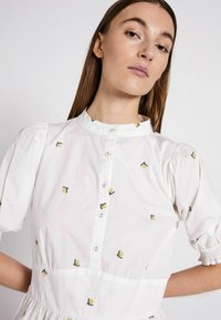 NORR MILUNA - Skjortklänning - white