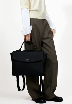 Victoria Hyde, POTTER  - Bolso de mano - schwarz