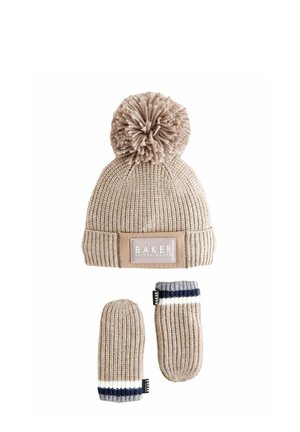 POM SET - REGULAR FIT - Labakindad - neutral