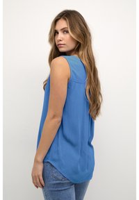 Thumbnail Image 3