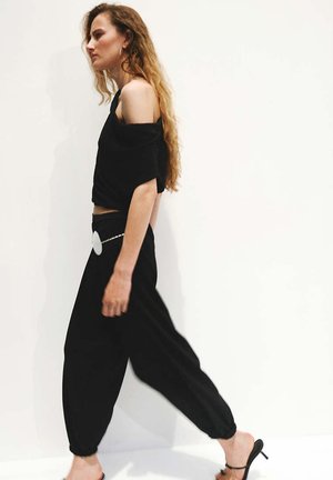 Mango, ADULT - Pantaloni - black