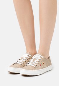 s.Oliver LACE UP - Trainers - taupe