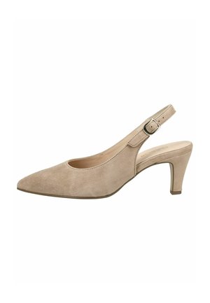 Beżowe zamszowe damskie buty typu slingback z wąskim noskiem, niskim obcasem i regulowanym paskiem z klamrą.
