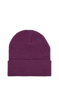 Gorro de punto morado hecho de un material suave. Presenta un dobladillo enrollado y una superficie texturizada con un acabado liso. Diseño clásico y ajustado.