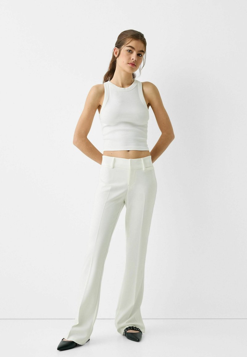 Bershka Broek wit Bershka Broek wit
