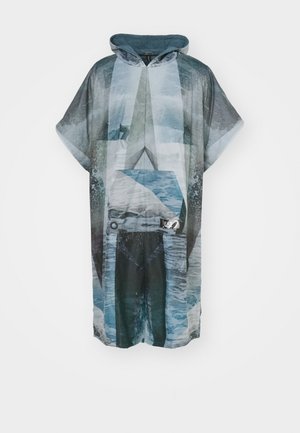 Kurzer Schwimmmantel mit einem abstrakten Wasserdesign in Blau, Grün und Weiß, kurzen Ärmeln, Kapuze und einer Fronttasche mit Knopfdetails.