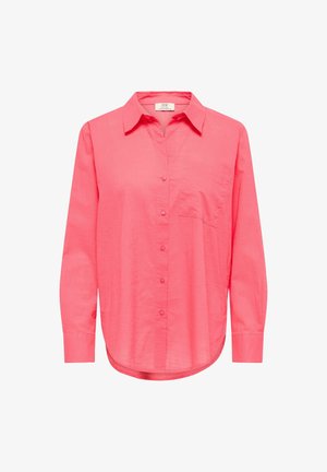 Chemise boutonnée à manches longues de couleur corail rose vif, avec col pointu et poche poitrine, fabriquée en tissu léger.