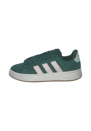 Sneakers laag - grün