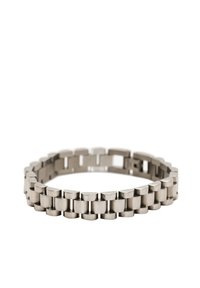 Metallarmbandet har en länkdesign med polerade och matt ytor. Färgen är silvergrå, med rektangulära och rundade former. 