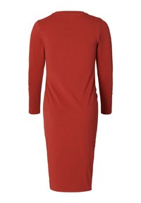 Langärmliges Kleid in einfarbigem Rostton, tailliertes Design mit Rundhalsausschnitt, glatte Textur, knielanger Schnitt und ohne sichtbare Muster oder Akzente.