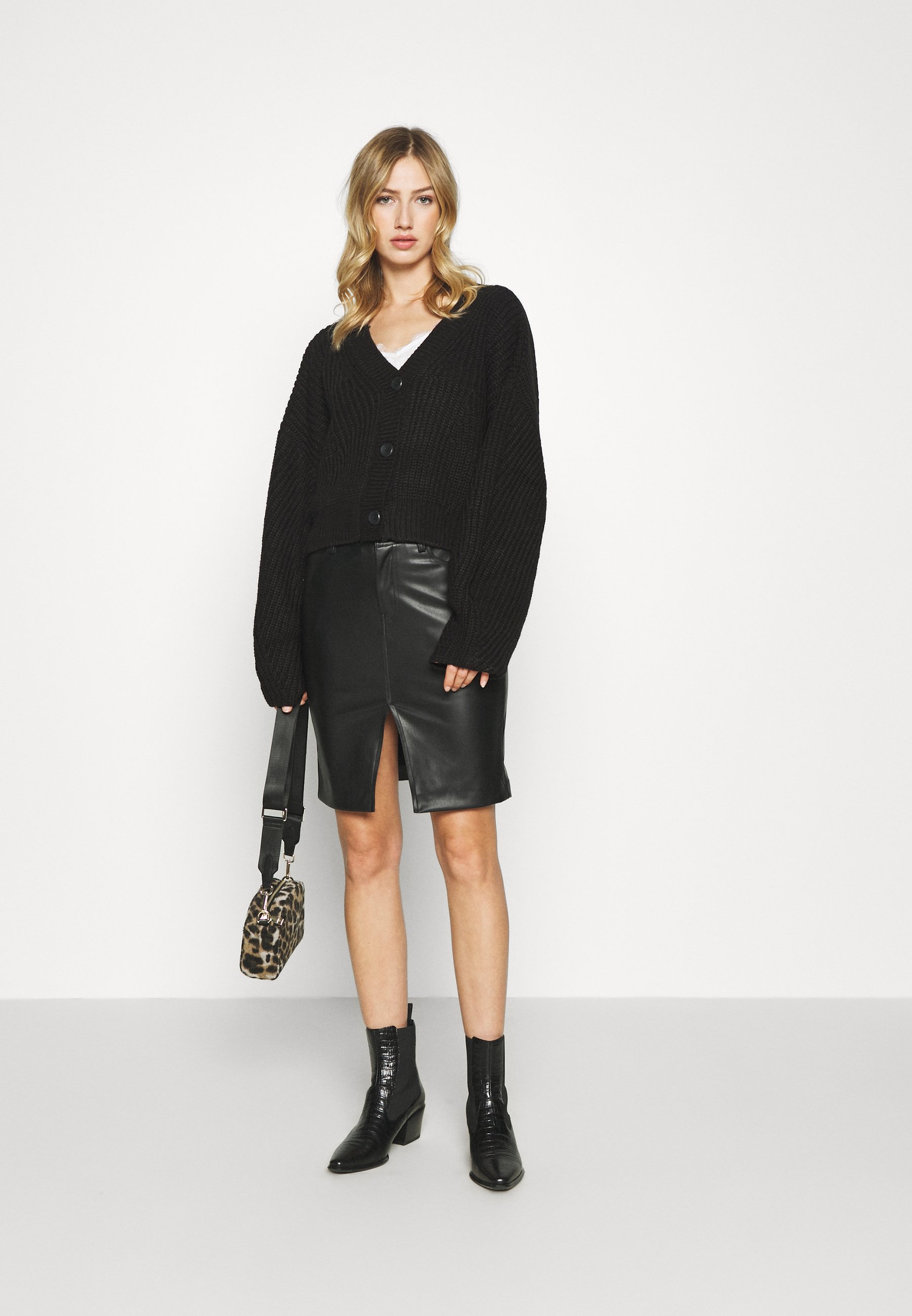Weekday ELI - Strikjakke /Cardigans 