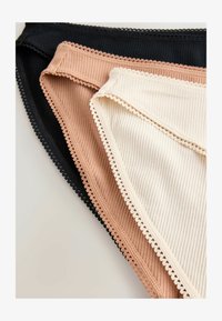 Izbrano, black/caramel nude/praline nude