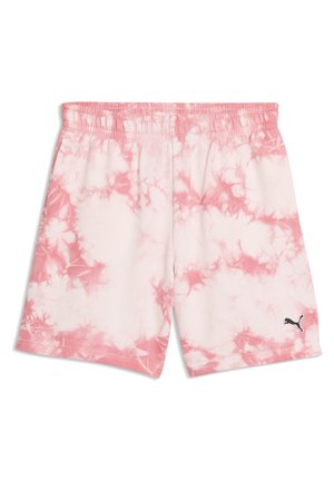 Różowe i białe szorty tie-dye z elastycznym pasem i małym czarnym logo Puma na dolnej części prawej nogawki.