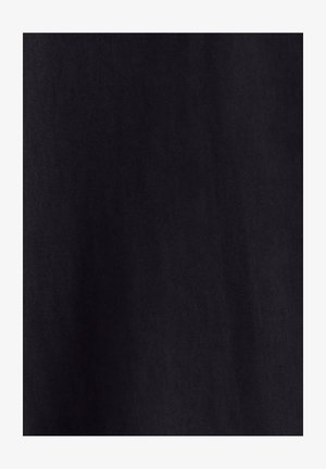 Czarna tkanina o gładkiej, równej fakturze z delikatnym ukośnym wzorem. Brak widocznych wzorów lub detali hardware.