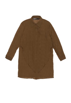Bruine button-up shirt van lichtgewicht, gekreukt stof. Heeft een spread collar, lange mouwen en een gebogen zoom met zijsplitten.