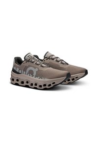 On CLOUDMONSTER - Scarpe da corsa su strada - cinder   fog