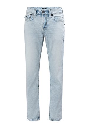 Hellblaue Jeans mit geradem Bein, Vordertaschen, Gürtelschlaufen und Knopfverschluss vor weißem Hintergrund.