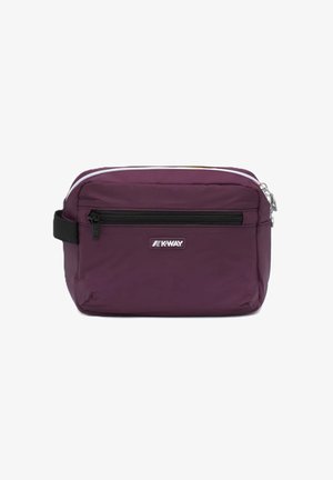 Bustina rettangolare viola con zip, tasca frontale nera con zip e cinturino laterale nero, con patch logo K-Way bianco e viola.