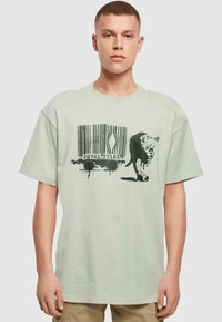 Merchcode BRANDALISED-BARCODE LEOPARD HEAVY - T-shirts print - softsalvia