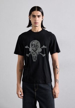 RHINESTONE CONES & BONES - Print T-shirt - black
