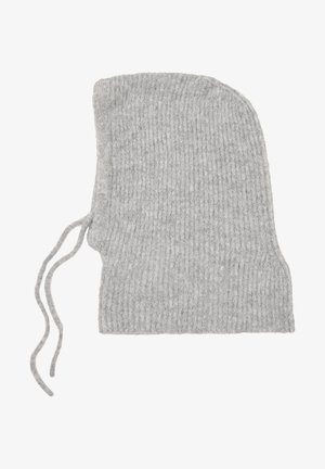 Berretto a maglia grigio con una texture a coste e un profilo lungo. Presenta lacci su ciascun lato per la regolazione o una vestibilità sicura.