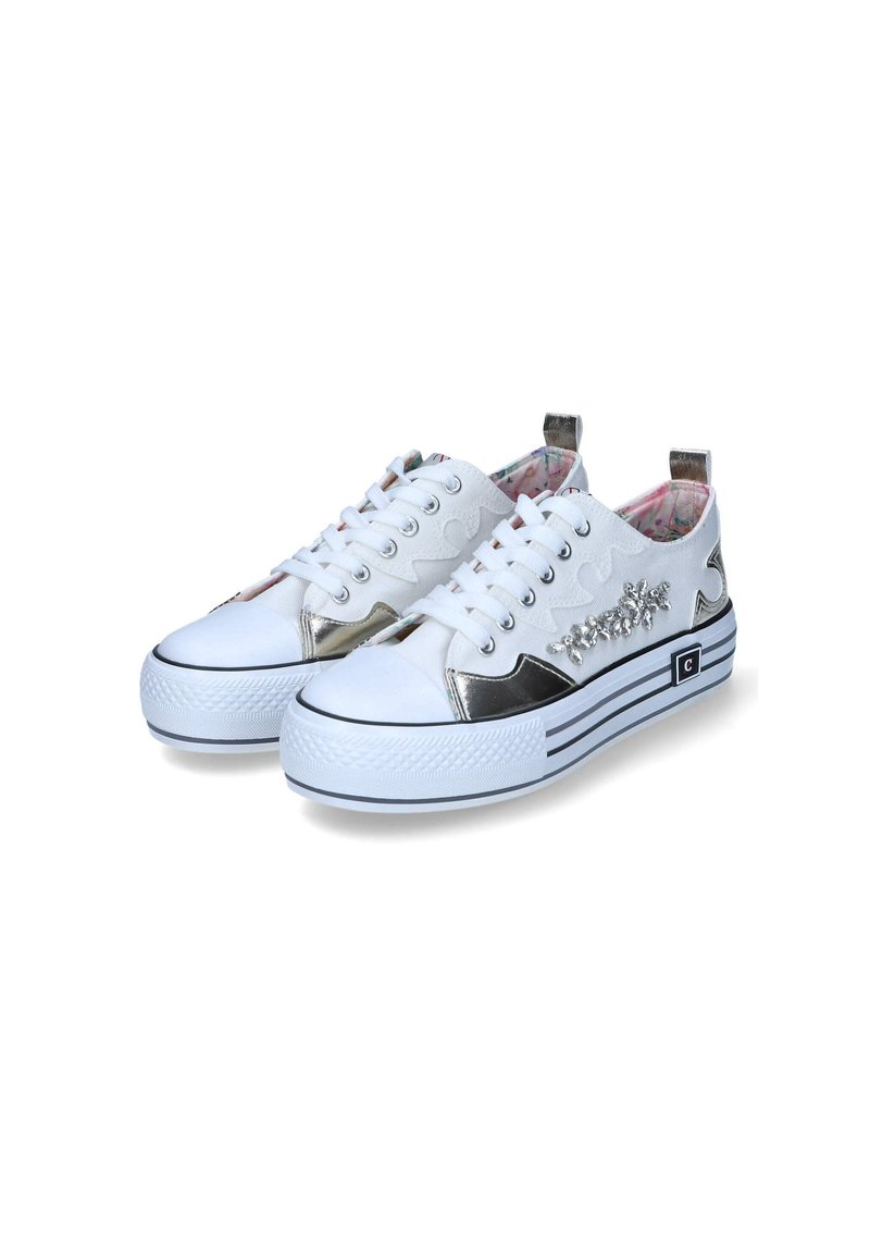 Sneakers in tela bianca con dettagli metallici argentati, design con lacci, suola in gomma e fodera interna a motivo floreale. Presentano dettagli decorativi.