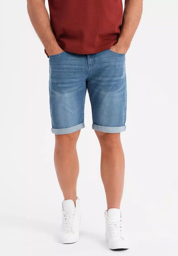 WITH ROLLED-UP - Jeans Shorts