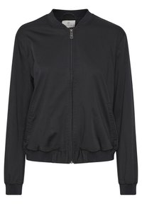 Černá bombardérka se zipovým uzavřením, žebrovaným límcem a manžetami a bočními kapsami. Hladká textura, přiléhavý design a lehká látka.