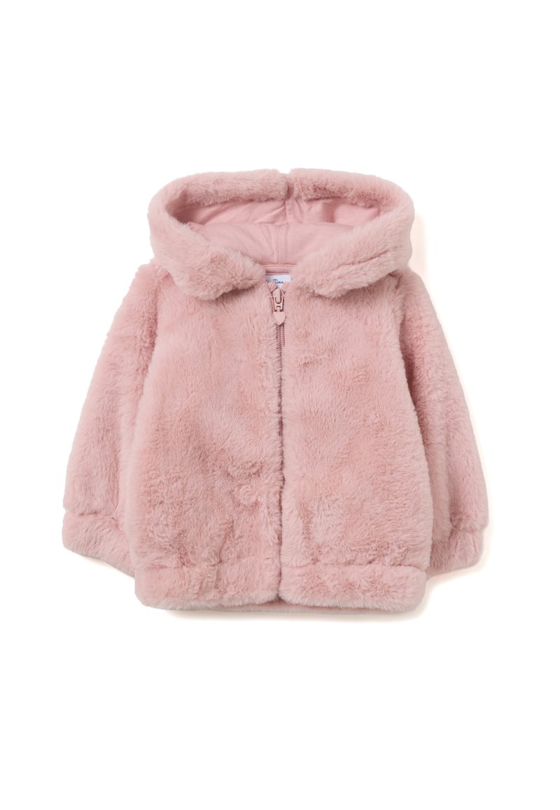 Chaqueta rosa de peluche sintético con cremallera y capucha, que presenta una textura suave, dobladillo redondeado y puños acanalados para mayor calidez y comodidad.