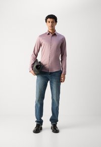 Lindbergh PLAIN - Button down-skjorte - lavender