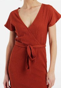 Protest Robe de jour - burnt orange denim