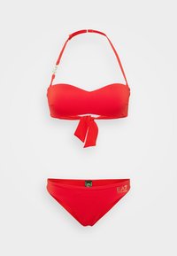 Kijelölve, racing red