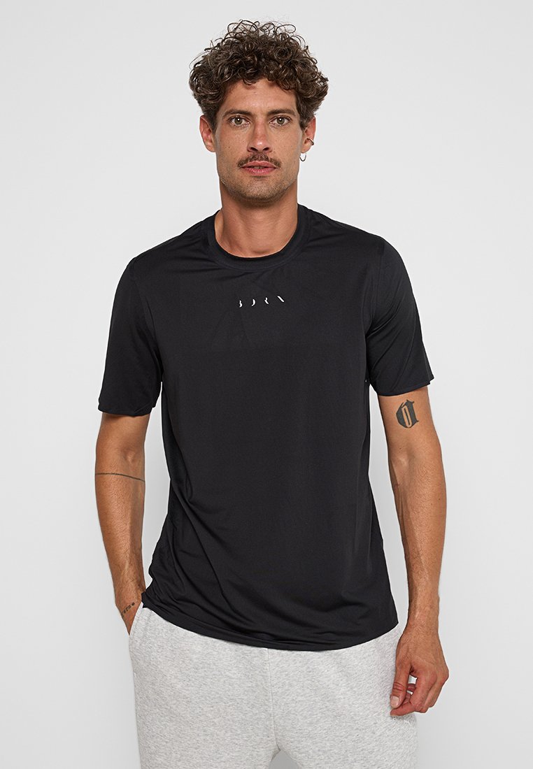 Born Living Yoga Sport T-shirt zwart Born Living Yoga Sport T-shirt zwart